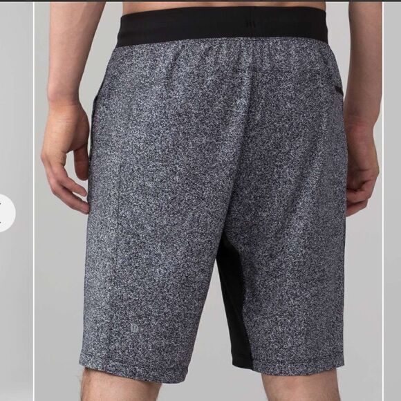 Lululemon Men's T.H.E. Short linerless size Medium - Picture 4 of 12